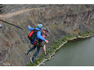 Perrine Bridge BASE Jumping